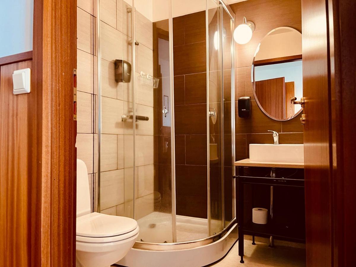 Borealis Hotel Ulfljotsvatn Ngoại thất bức ảnh