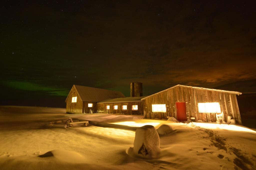 Borealis Hotel Ulfljotsvatn Ngoại thất bức ảnh
